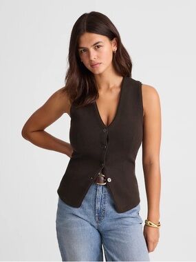 Madewell V-Neck Sweater Vest in 100% Merino Wool